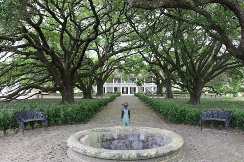 The impressive story of this slave child can be told at the Whitney Plantation. 