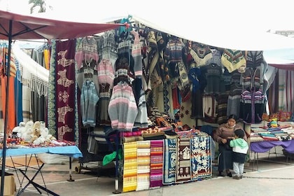 Private tour to Otavalo market visiting Quitsato and Cuicocha