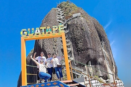 Excursion Guatapé Piedra del Peñol + Visite gastronomique et croisière sur ...