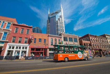 Hop-on, hop-off-stadstour in Nashville Old Town-trolleybus