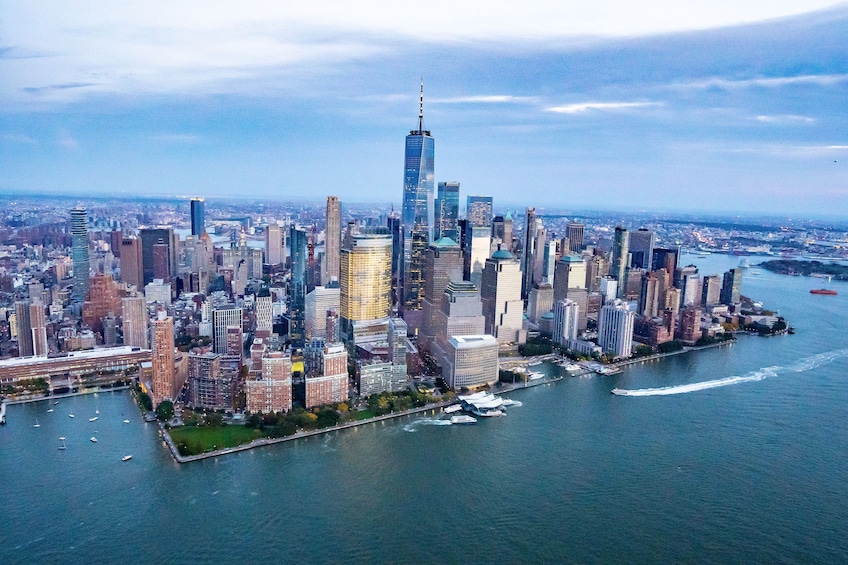 Couple's Private New York Helicopter Tour from Westchester