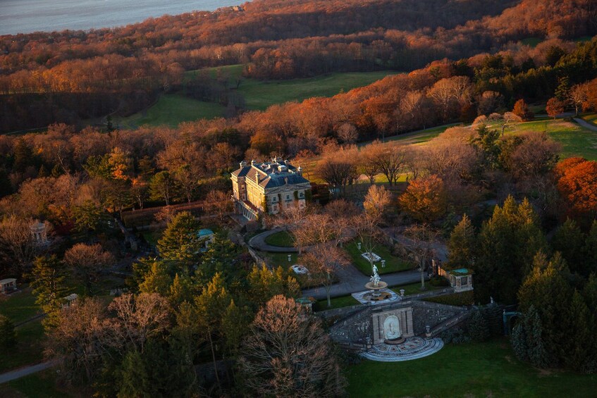 Hudson Valley Fall Foliage Helicopter Tour from Westchester