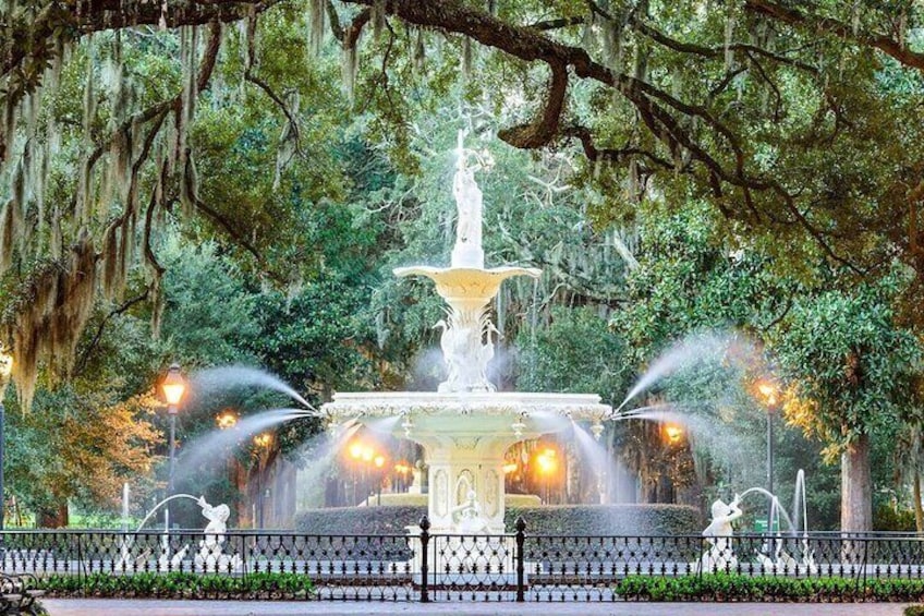 Savannah’s Historical District: A Self-Guided Audio Tour