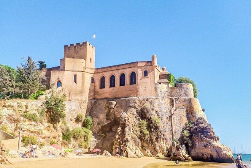 80-minute Boat Tour from Portimão to Benagil Caves
