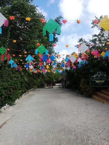 Chichén Itzá Day Trip with Cenote Hubiku and Valladolid