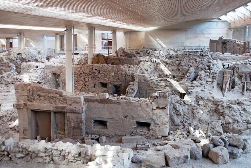 Guided Tour to the Akrotiri Archaeological Site in Santorini