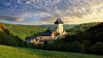 Tour dei castelli Karlstejn e Konopiste