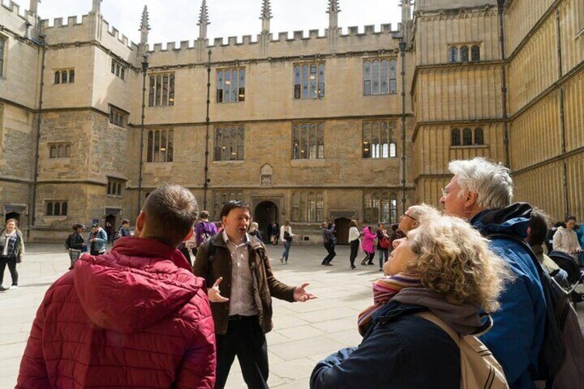 Prospective Oxford University Student tours with alumni