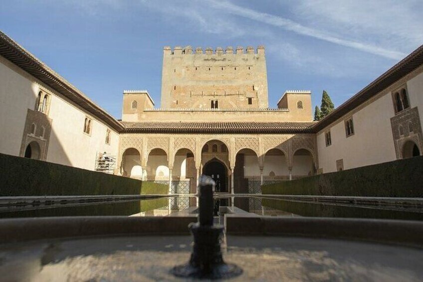 Guided Walking Tour of the Alhambra in Granada