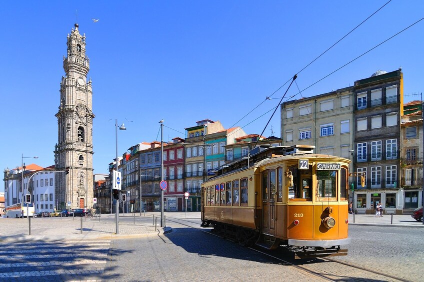 Private Tour of UNESCO-listed Porto with Port Wine Tasting