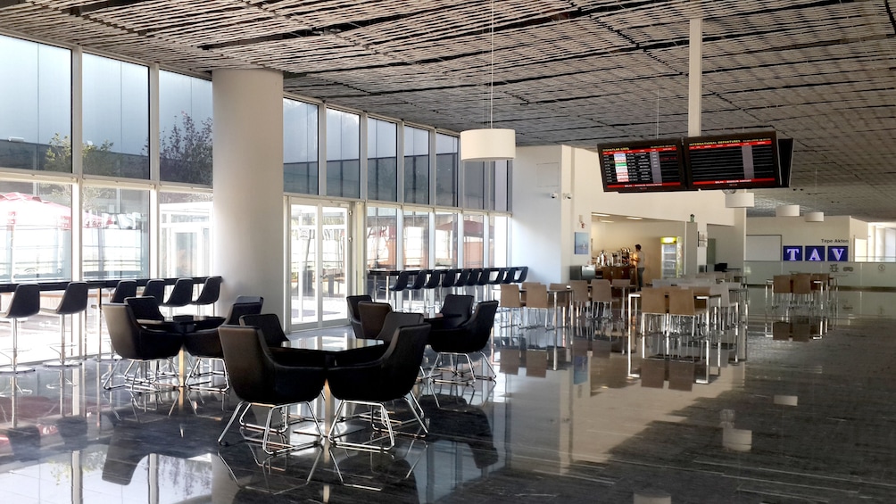 Show item 5 of 5. Airport Lounge