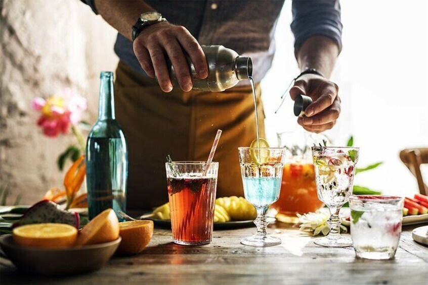 Small-Group Italian Cocktails Tasting Class and History