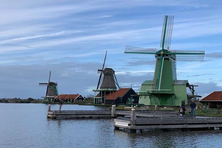 Giethoorn, Afsluitdijk, Zaanse Schans Day Tour on Mini VIP Bus