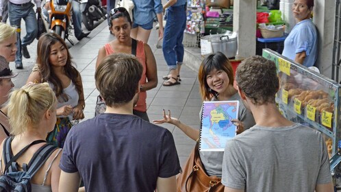 Group on the Bites and Sites tour in Bangkok