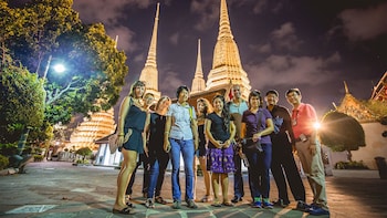 Foods & Temples Evening Tour by Tuk-Tuk
