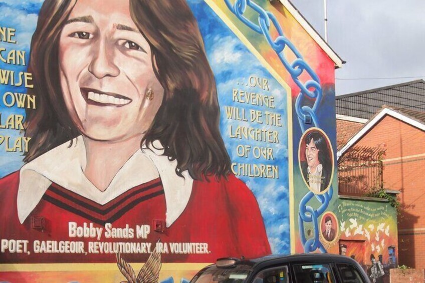 Private Guided Belfast Mural Tour with pickup