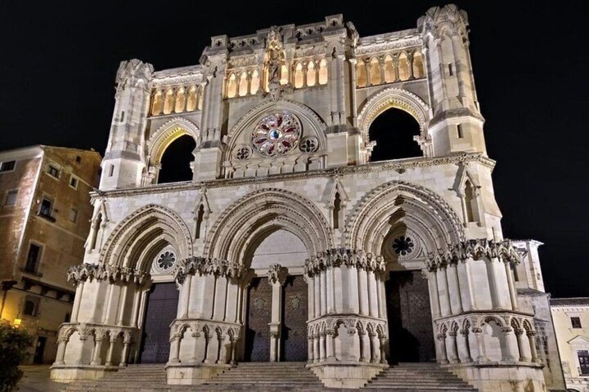 Night Walking Tour of Medieval Cuenca