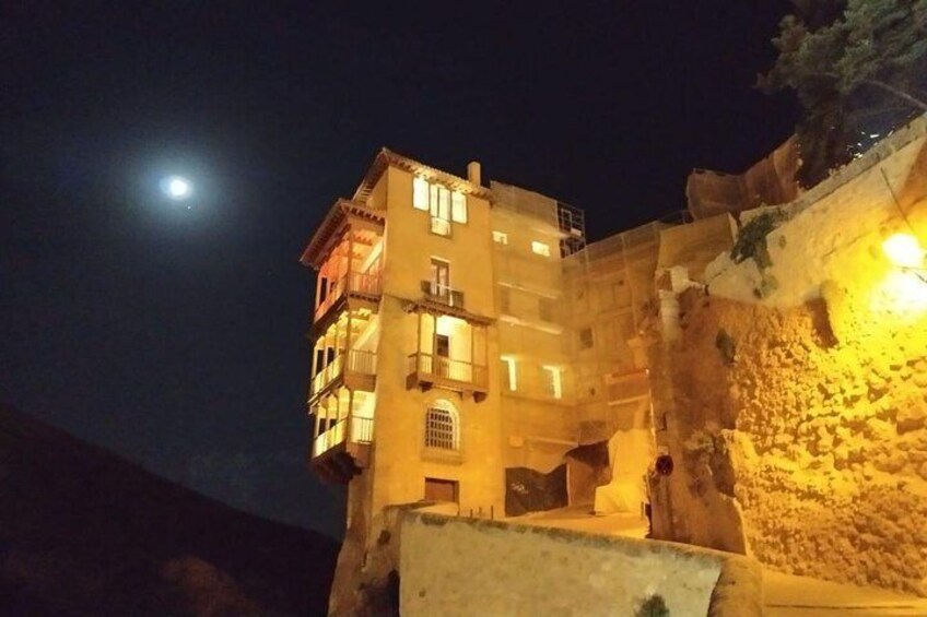 Night Walking Tour of Medieval Cuenca