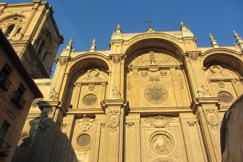 Private tour of Granada city center. Total price per group