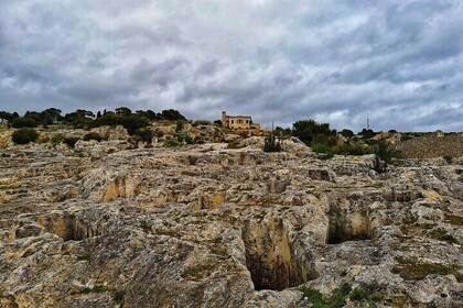 Tuvixeddu Necropolis: the cult of the dead in Punic and Roman times