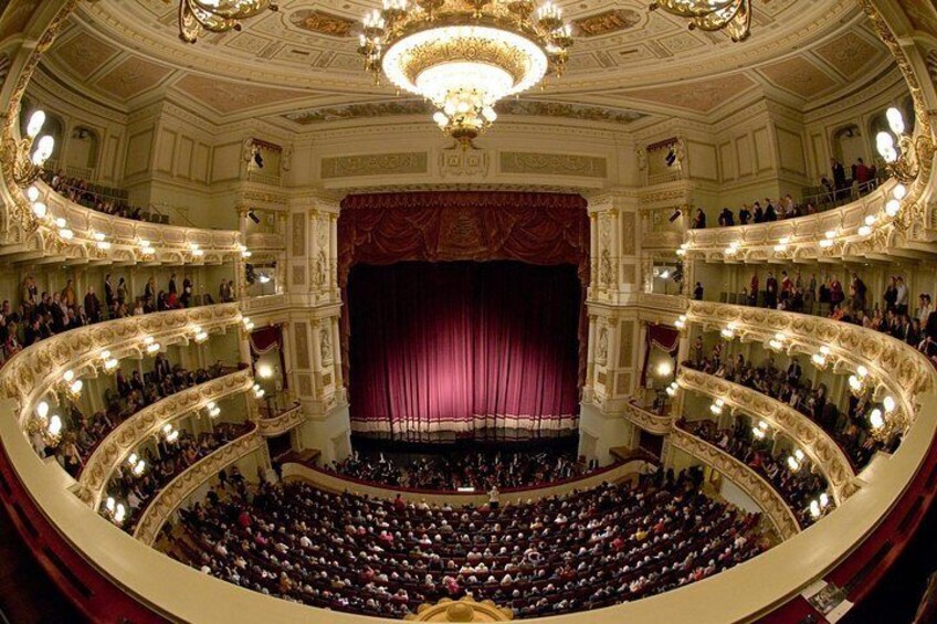 Semperoper interior - © Creutziger, Matthias - Tourismus Marketing Gesellschaft Sachsen GmbH