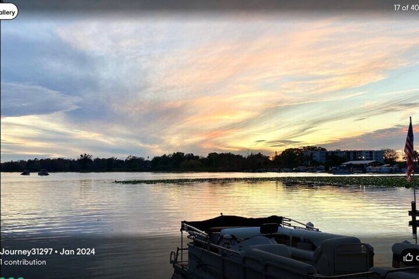 Pontoon Lake Tours 