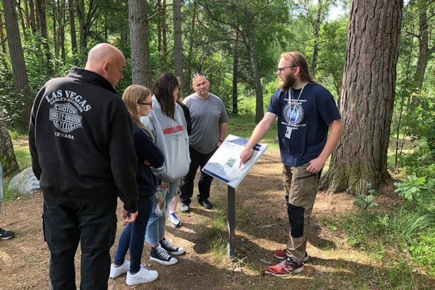 Viking Age at Arkils Tingstad, Vallentuna 1h.