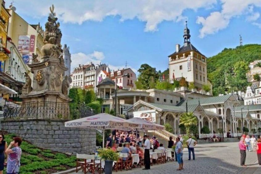 Karlovy Vary Ciudad soñada con almuerzo incluído.