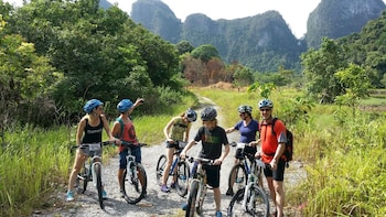 Full-Day Countryside Mountain Bike to Gold Mines, Wind & Fairy Caves