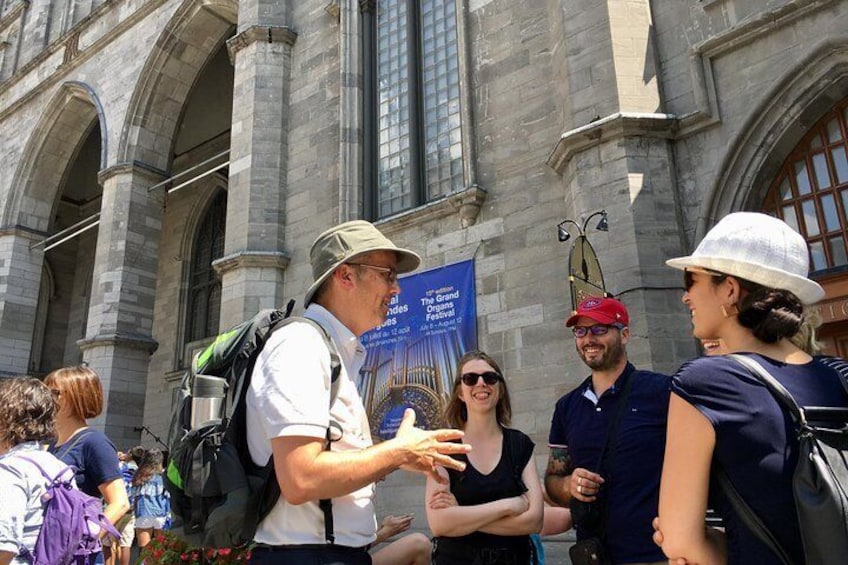 Private Walking Tour of Old Montreal in Spanish