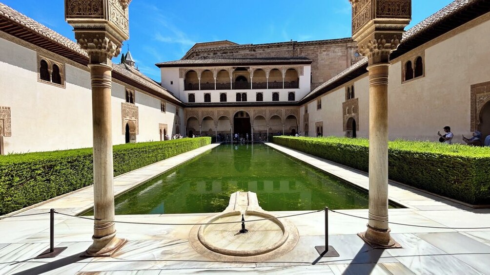 Alhambra & Generalife with Nasrid Palace option Tour