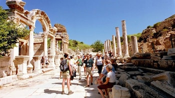 Ephesus & House of Virgin Mary Full-Day Tour with Lunch