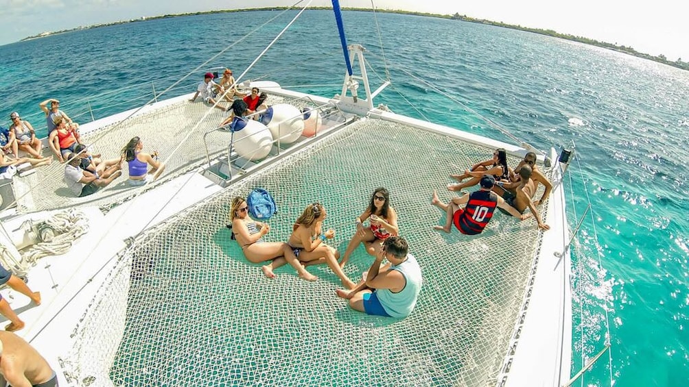Isla Mujeres Catamaran Tour with Lunch & Open Bar
