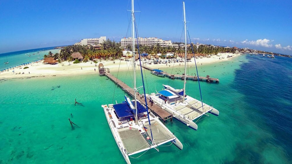 Isla Mujeres Catamaran Tour with Lunch & Open Bar