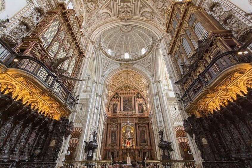 Guided tour of the Mosque-Cathedral, Juderia, Alcázar and Synagogue in Córdoba