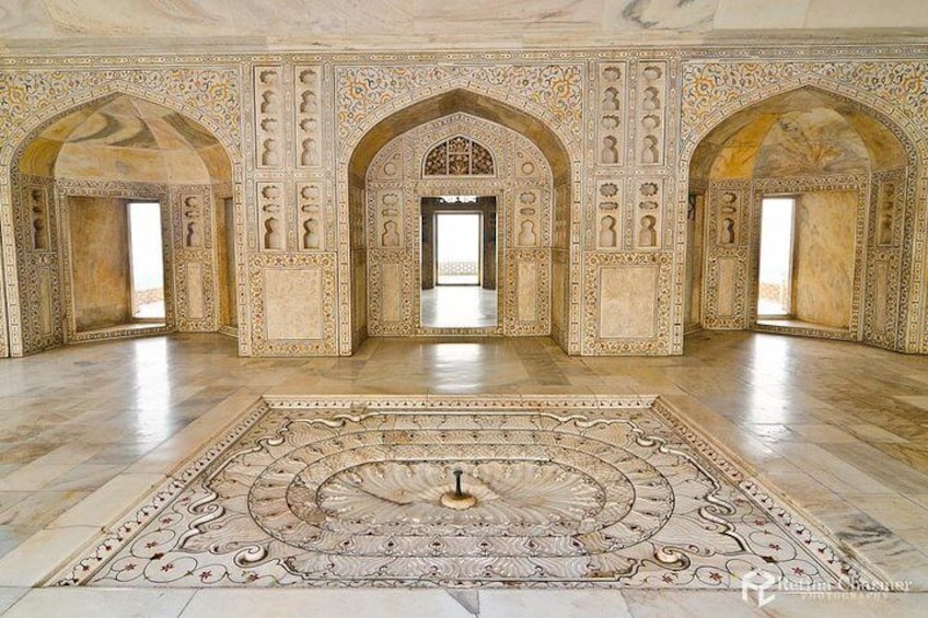 Agra Fort interior