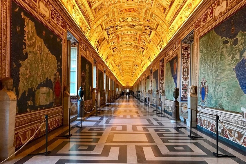 Skip-the-Line Vatican Tour: Raphael's Rooms, Sistine Chapel & St. Peter's