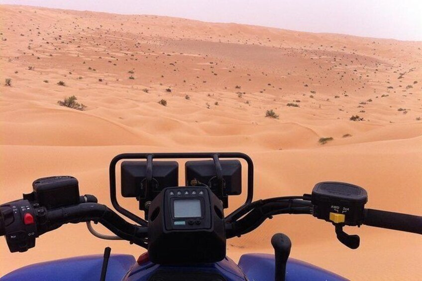Quad bike excursion in the desert in Tunisia
