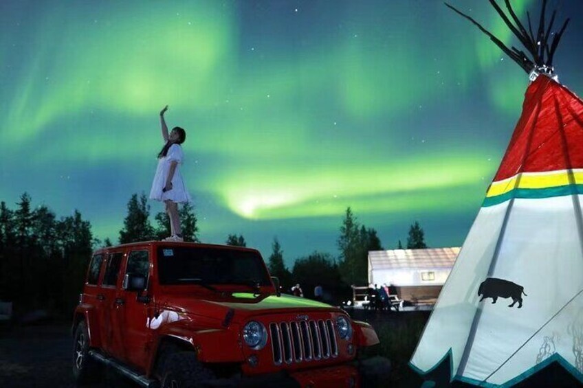 Yellowknife 4D3N Aurora Viewing Tour Package Including 3-Nights 4Stars Hotel 