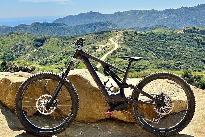 Santa Monica - Hidden Caves Electric MTB - (BEGINNER)