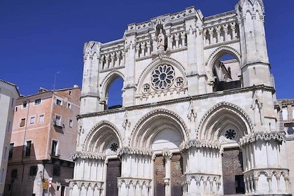 Guided tour: Cuenca + Cathedral