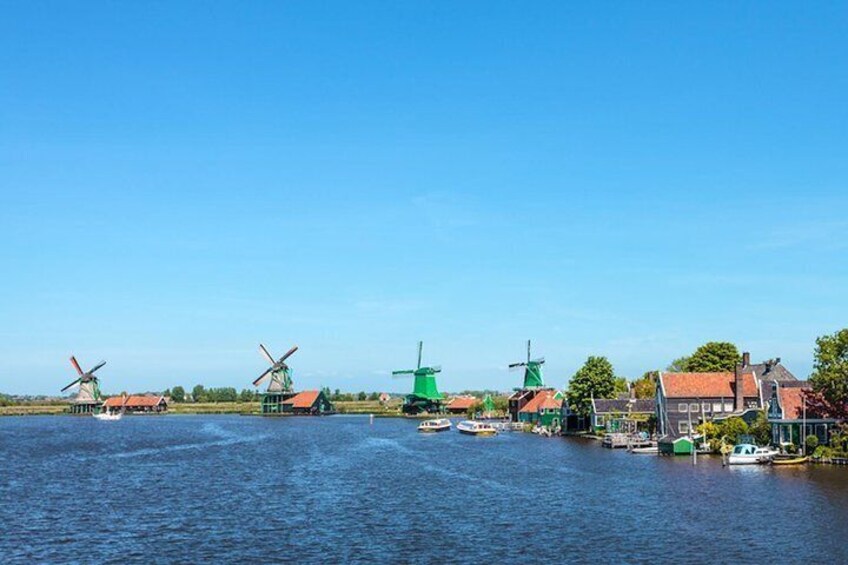 Excursion to the mills of Zaanse Schans