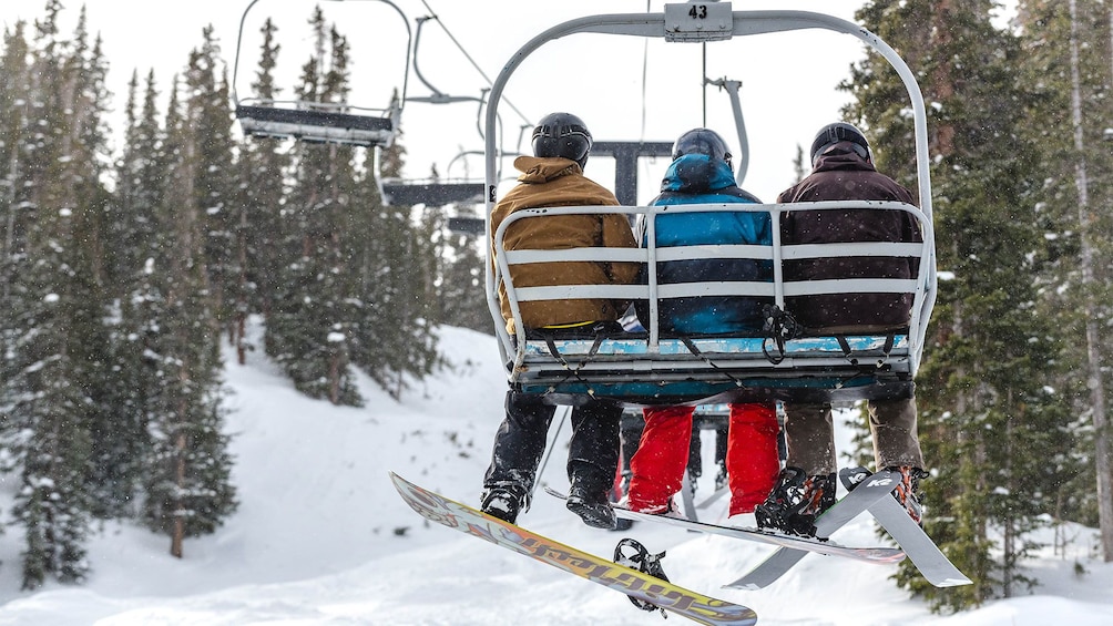 Cargar ítem 2 de 5. Ski lift in Vail