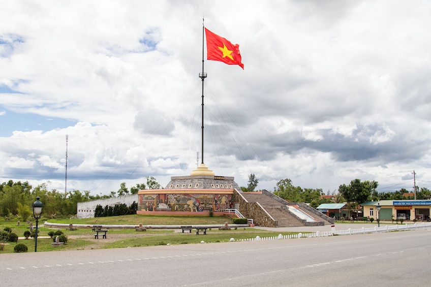 Full-day Hue - DMZ Tour from Hue City