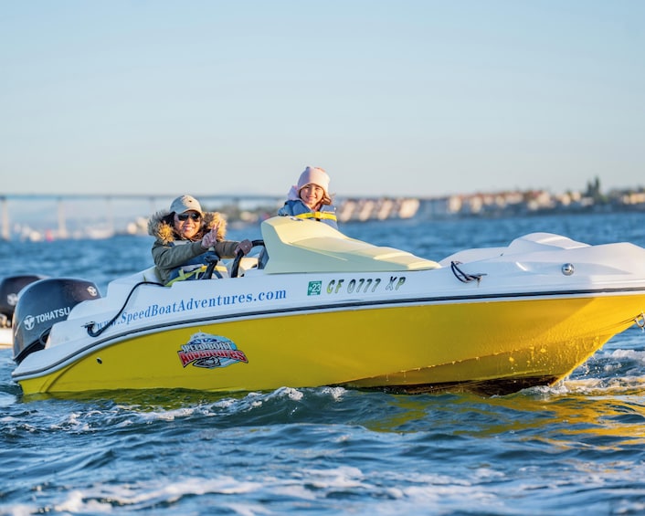 Speed Boat Adventure Tour: Thrills on the Bay