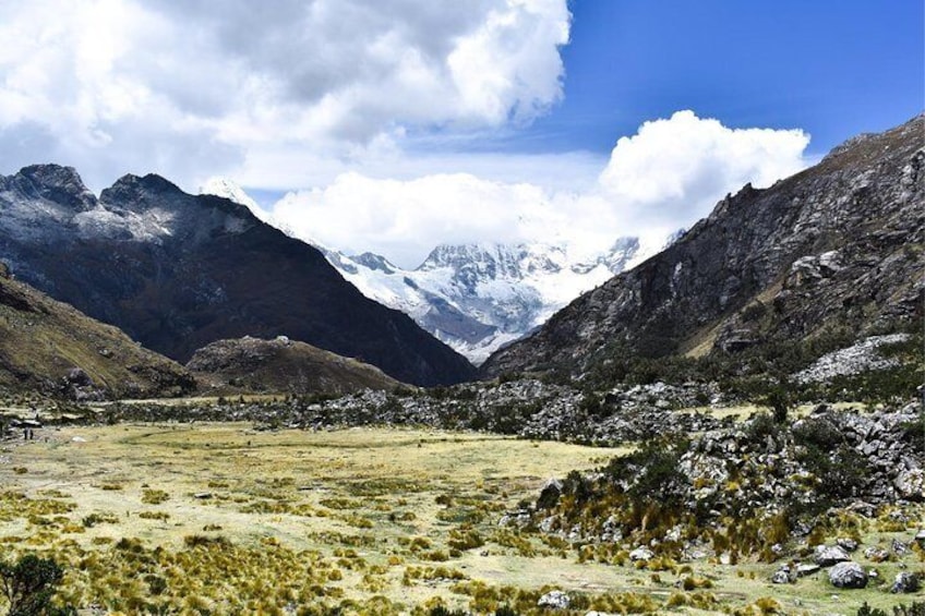 From Huaraz: Laguna 69 fullday trek