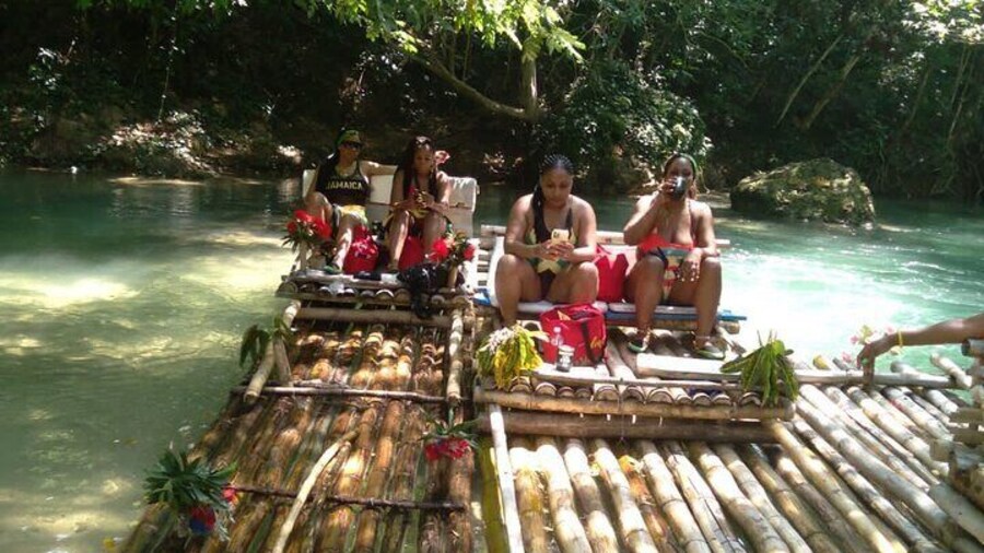 1 Hour Private Rafting Experience in Jamaica