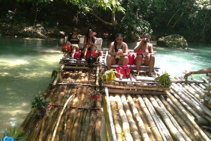 1 Hour Private Rafting Experience in Jamaica