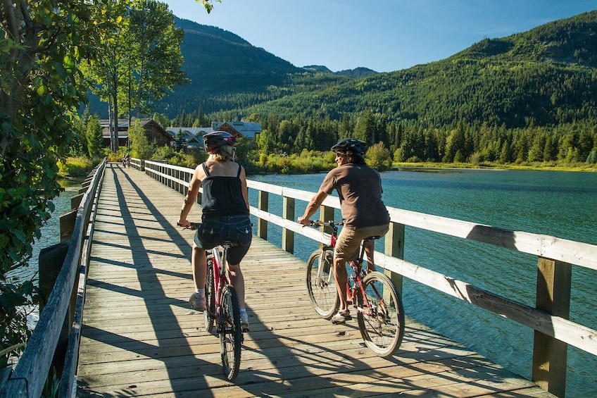 River of Golden Dreams Pedal & Paddle Tour - Self-Guided