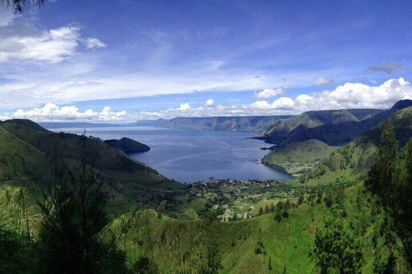 Full Day Private Tour in Lake Toba View and Karo Highlands